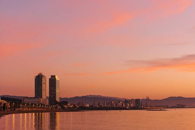 Barcelona: Daytime or Sunset Cruise with Drinks - Stop by Stop: Old City Views, Port Vell, and Vila Olimpica
