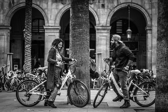 Barcelona E-Bike Photography Tour - Why the Souvenir Photos Feel Like the Real Win