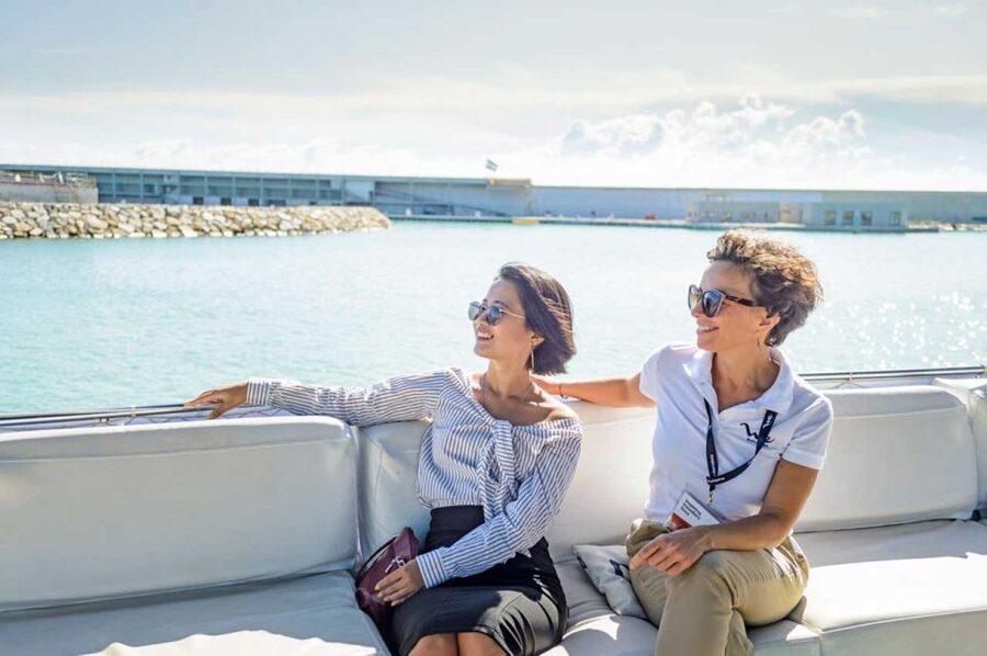 Barcelona: E-Bike Tour with Montjuic Cable Car & Boat Ride - Quick hits: what makes this half-day so satisfying