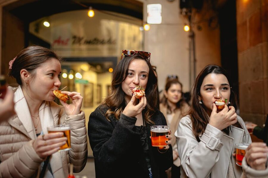 Barcelona: El Born Food Walking Tour with Tapas and Drinks - Key things I’d plan around before you go