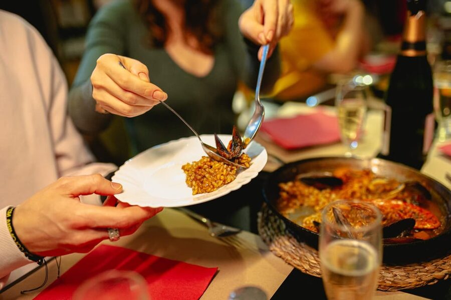 Barcelona: El Born Food Walking Tour with Tapas and Drinks - The history component you can actually feel between bites