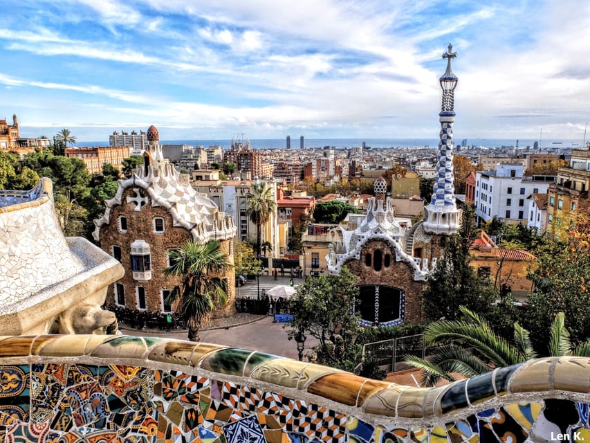 Barcelona: Exclusive Park Güell Private Guided Tour - Who should book, and who should choose differently