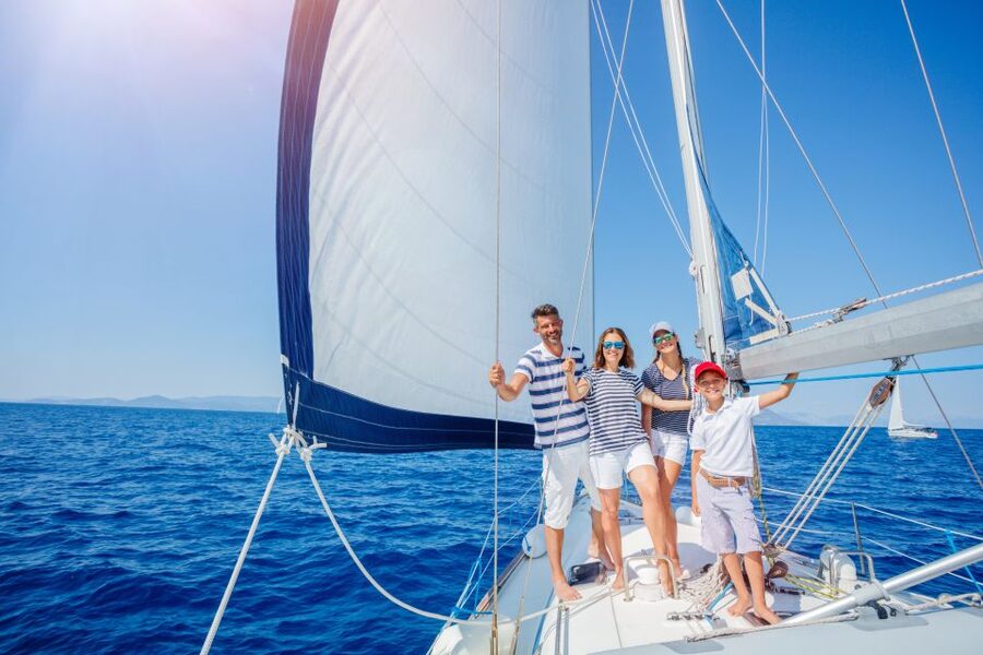 Barcelona: Family Sailing Tour - What you’ll see in 2 hours: Sagrada Familia, Las Ramblas, coastlines, and more