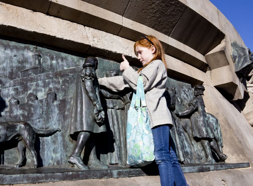 Barcelona: Family Tour in the Footsteps of Columbus - Where You Meet: Museu Marítim Barcelona and the First Spice Moment