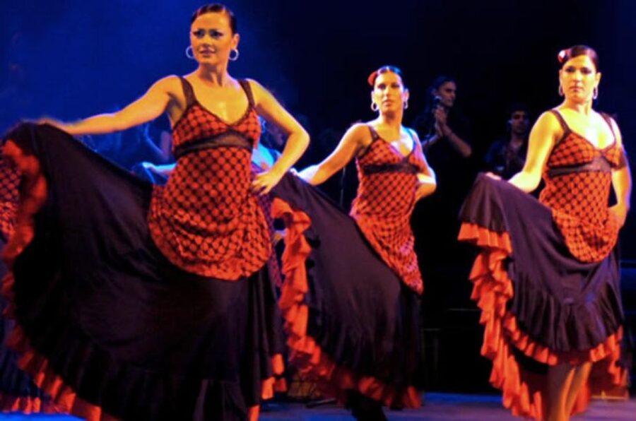 Barcelona: Flamenco at El Patio Andaluz with Optional Dinner - How to Get the Most Out of Flamenco Night (Without Overthinking It)