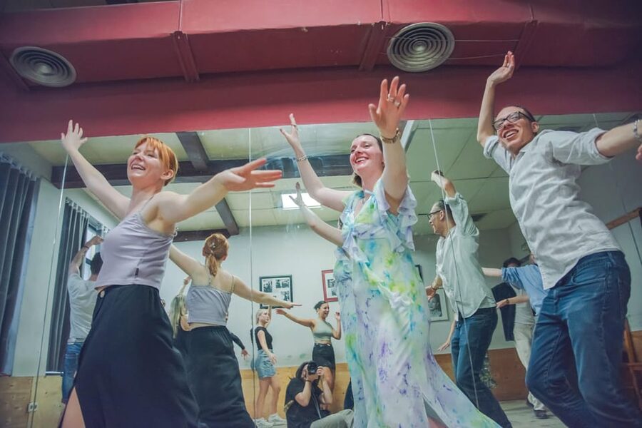 Barcelona: Flamenco Class Experience - Flamenco in Barcelona, close to Plaça de Catalunya