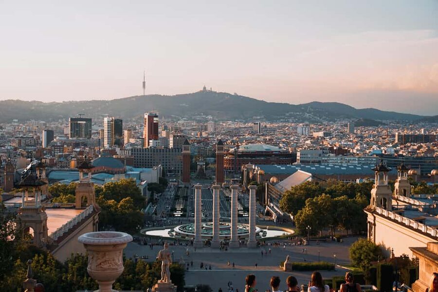 Barcelona from the heights to the sea: Montjuïc, Cable Car, and Beach - Catamaran cruise back to Muelle de Drassanes