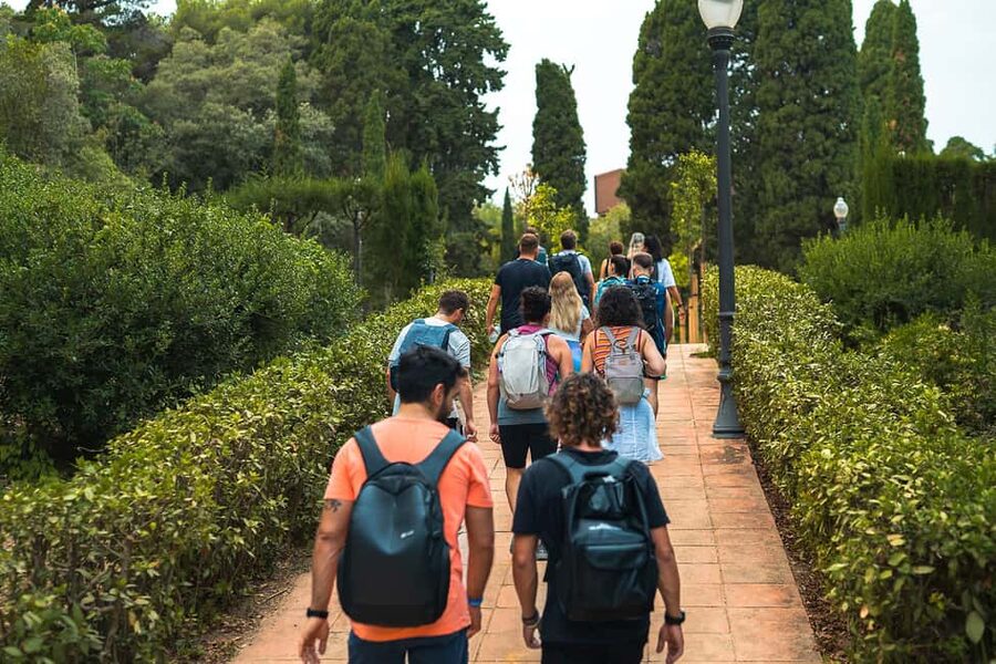 Barcelona from the heights to the sea: Montjuïc, Cable Car, and Beach - Start at Drassanes, right by Columbus Monument