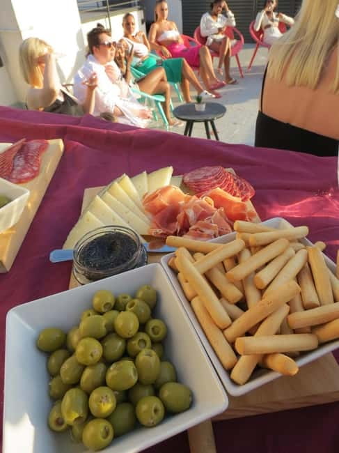 Barcelona: Fun & Unpretentious Rooftop Wine Tasting - Price and Value: What You’re Actually Buying for $55