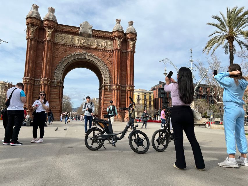 Barcelona: Gaudi Guided E-Bike Tour - Who should book this Gaudi e-bike tour?