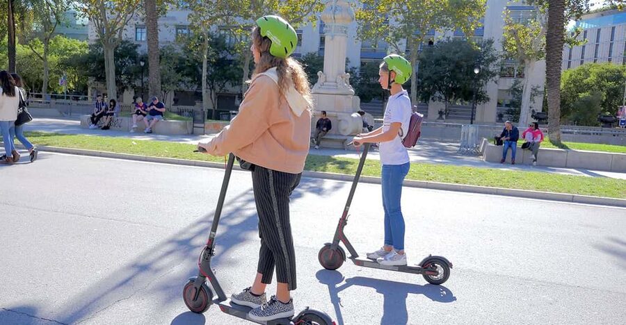 Barcelona: Gaudi Highlights Guided Tour by Electric Scooter - Barceloneta and the seaside ride: where the pace changes