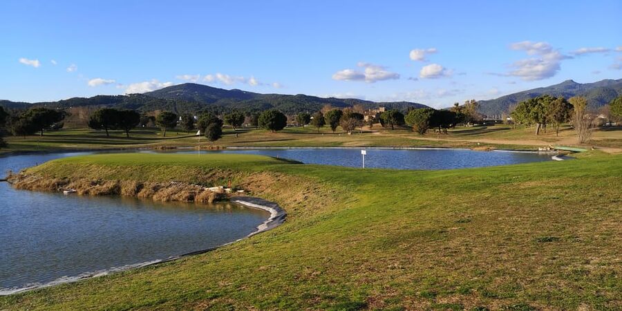 Barcelona Golfing: All-Inclusive Experience Pick-Up Drop-Off - Price and Value: Is It Worth $171 Per Person?