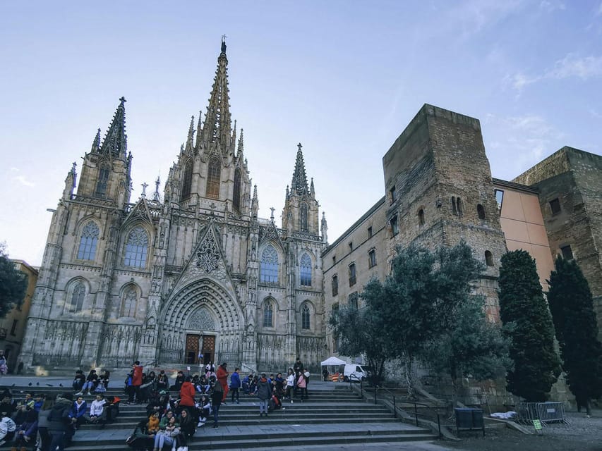 Barcelona: Gothic Quarter Gems Private Walking Tour - Private Gothic Quarter walking tour: what you really get in 2.5 hours