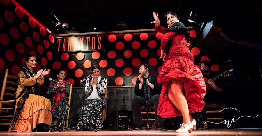 Barcelona: Gothic Quarter Guided Tour with Flamenco & Tapas - Key things I’d circle before you book