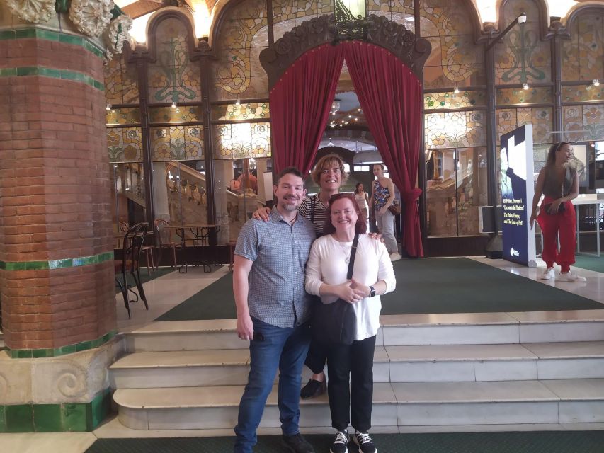Barcelona: Gothic Quarter Legends Walking Tour with Tapas - Why the Gothic Quarter feels like a time machine, not a classroom