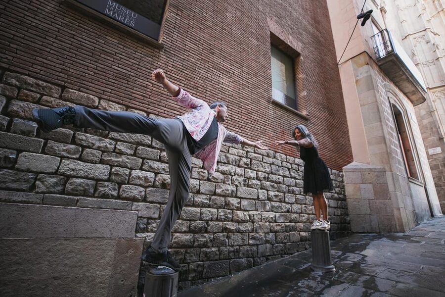 Barcelona: Gothic Quarter Private Photoshoot Experience - Gothic Quarter portraits, without the awkward part