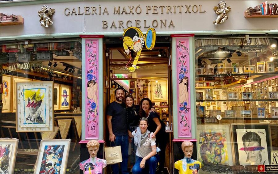 Barcelona: Gothic Quarter's Deepest Secrets Tour and Sangria - Roman Cemetery stop for a “wait, what?” moment