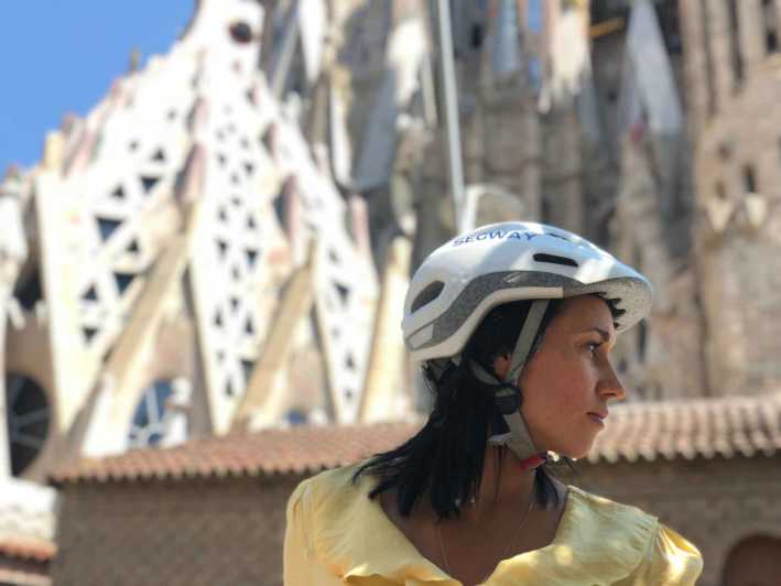 Barcelona: Gothic Quarter & Sagrada Familia Area Segway Tour - Rolling through the Barri Gòtic near La Rambla