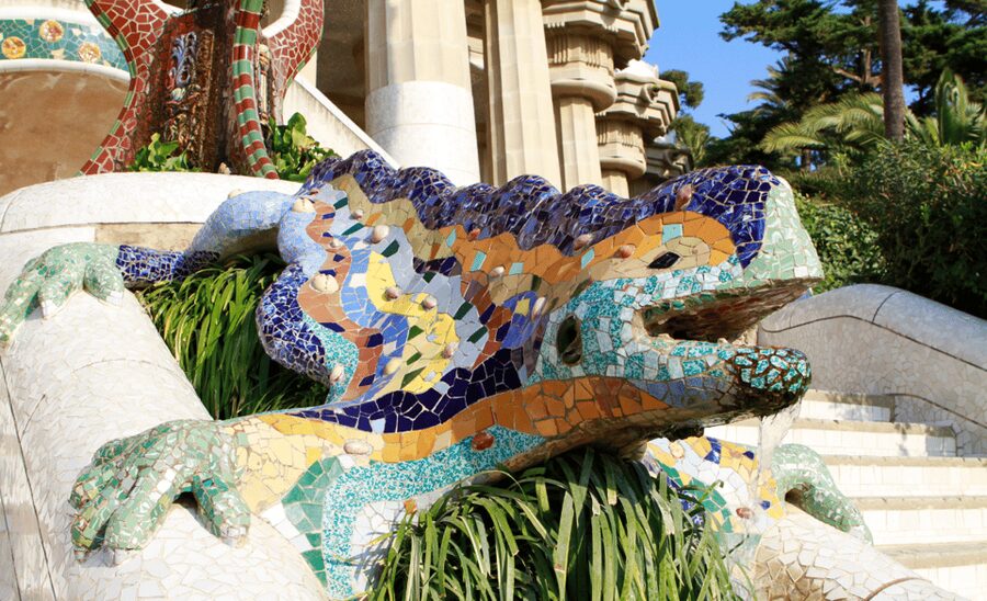 Barcelona: Guell Park Small-Group Tour & Dragon Stairway - Walking the park: Count Güell’s plan and Gaudí’s engineering logic