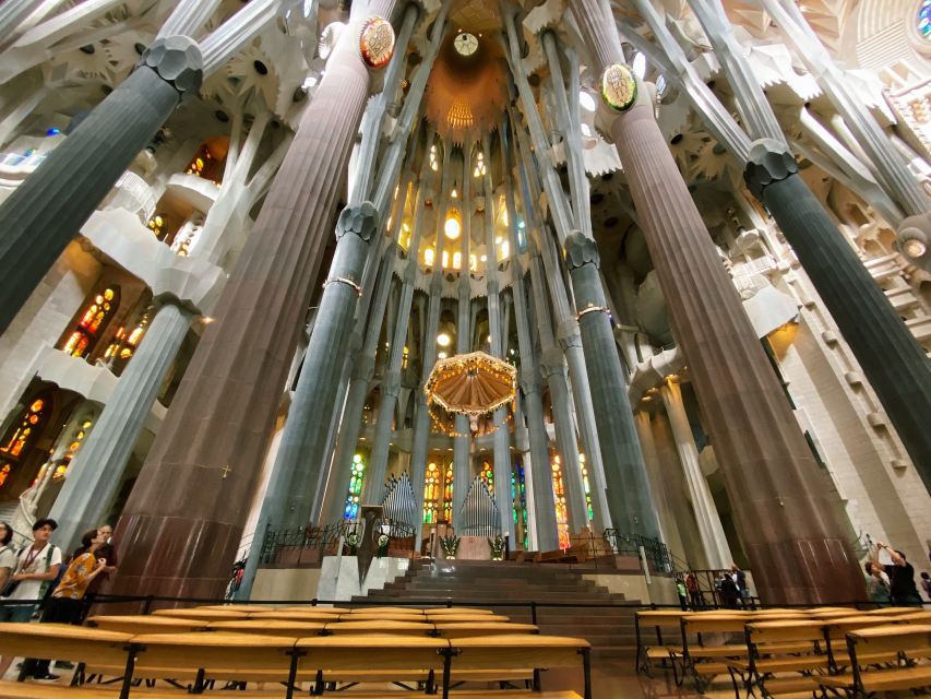 Barcelona: Guided Tour of Sagrada Familia - Should You Book the Sagrada Familia Guided Tour?