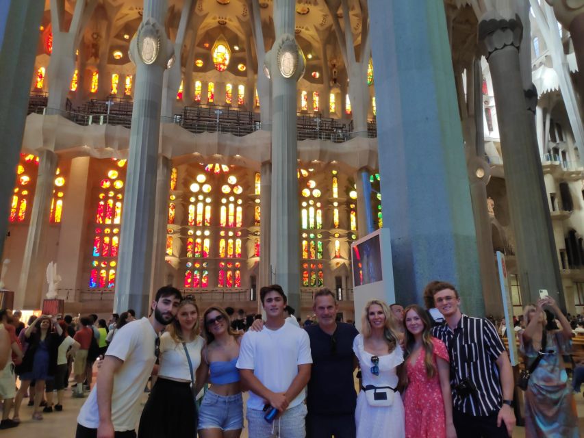Barcelona: Guided Tour of Sagrada Familia - Dress Code and Practical Rules That Can Affect Your Photos