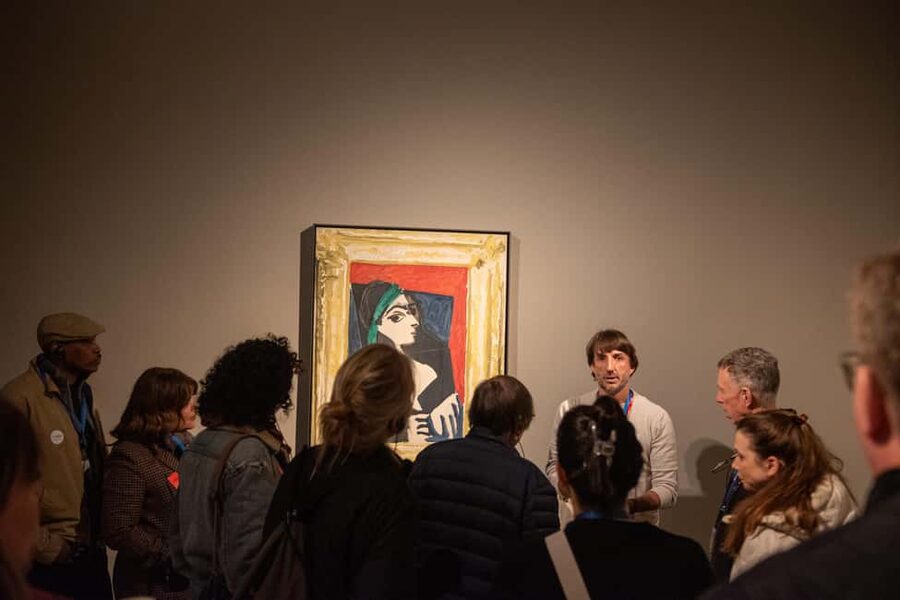Barcelona: Guided Tour of the Picasso Museum with Tickets - Getting your ticket momentum: skip-the-line, then start strong