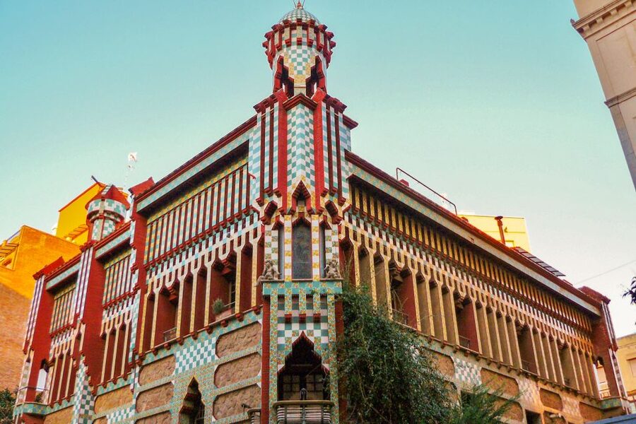 Barcelona: Half Day Tour on Sidecar Motorcycle - Old Port, Barcelona Beach, and the Mediterranean Mood