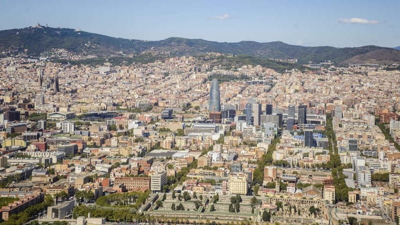 Barcelona: Helicopter Flight over Barcelona's Coastline - Timing, photo chances, and getting your best window moments