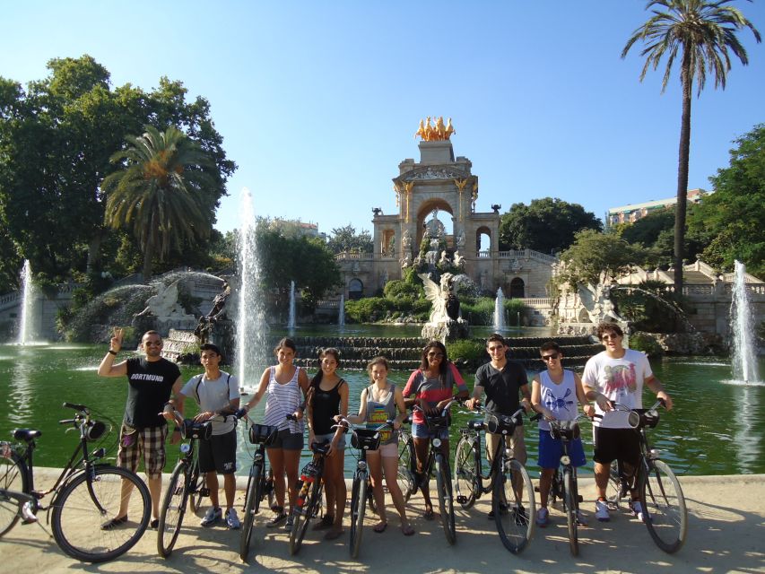 Barcelona Highlights Bike Tour: Cycle along the beach! - Why this Gaudí-to-the-sea route makes sense in 2.5 hours