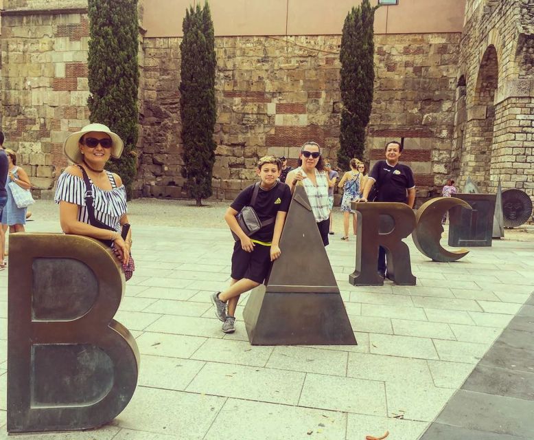 Barcelona: Highlights & Gems Private Tour with Tapa & Drink - Price and Value: Is $93 Per Person Reasonable?