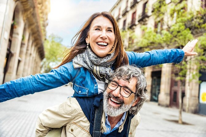 Barcelona Highlights & Montserrat with Port or Hotel Pick Up - Barcelona’s Shore Mood at Port Olímpic and Plaça d’Espanya