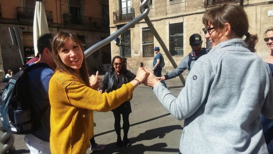 Barcelona Highlights Small Group Half-Day Tour with Pickup - From La Rambla to Passeig de Gràcia: Modernist Architecture in a Smart Route
