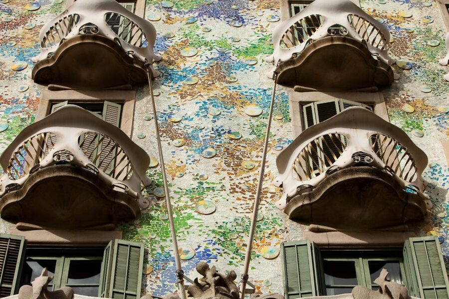 Barcelona Highlights Small Group Half-Day Tour with Pickup - Price and value: Is $93 for 5 hours a good deal?