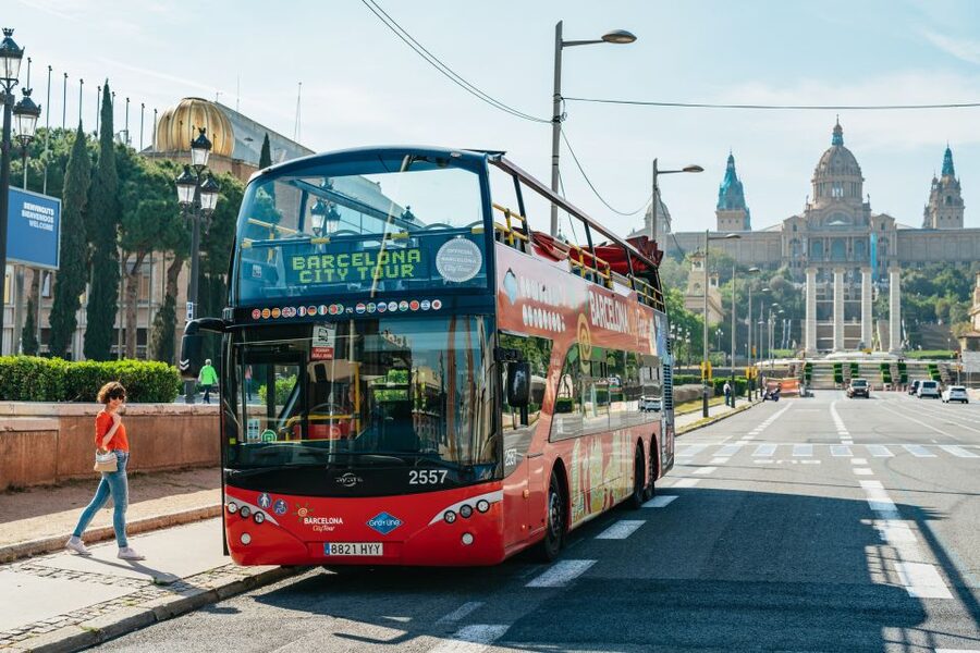 Barcelona Hop-On Hop-Off Bus and FC Barcelona Immersive Tour - Comfort and Accessibility: What’s Promised and What’s Stated