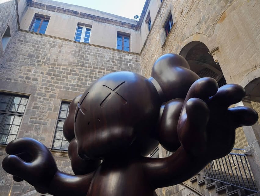 Barcelona: Hop-On Hop-Off Bus and Moco Museum Ticket - Timing, loading, and why trying to do both routes in one day backfires