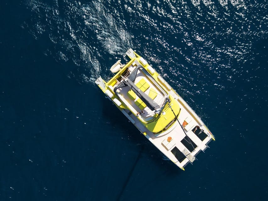 Barcelona: Hop-On Hop-Off Bus with Sailing Cruise - Audio guide and on-board reality: what to expect when things go slightly sideways