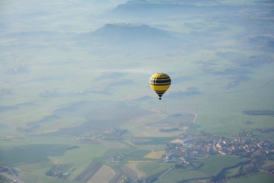 Barcelona: Hot Air Balloon Ride with Optional Transportation - The takeoff ritual, standing in the basket, and what you do with your hands