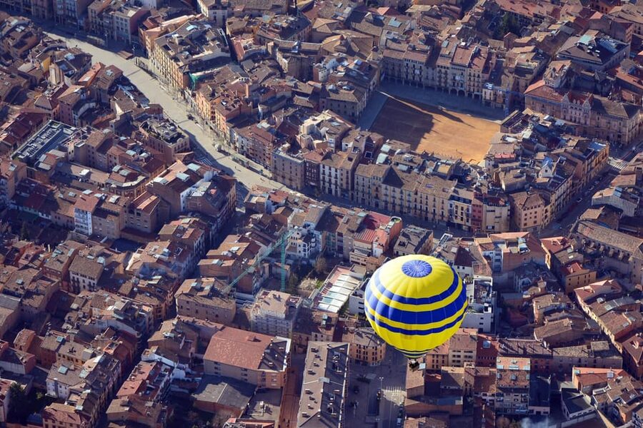 Barcelona: Hot Air Balloon Ride with Optional Transportation - The flight itself: about 1 hour 15 minutes of Barcelona and mountains