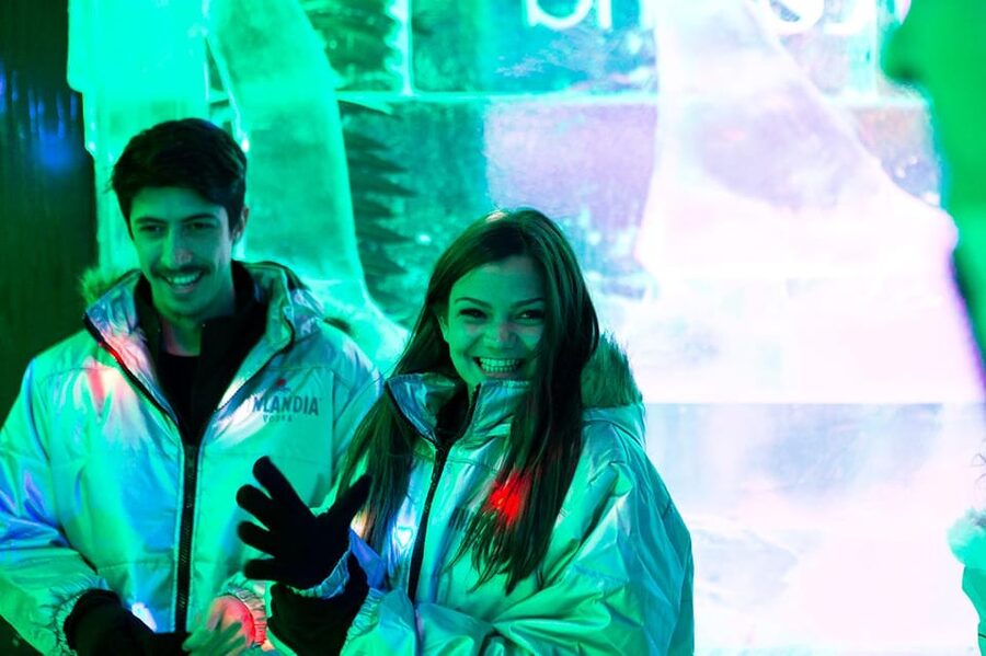 Barcelona: Ice Bar and Terrace Drinks Romantic Package - Inside the ice bar, what the cold cocktail moment is really like
