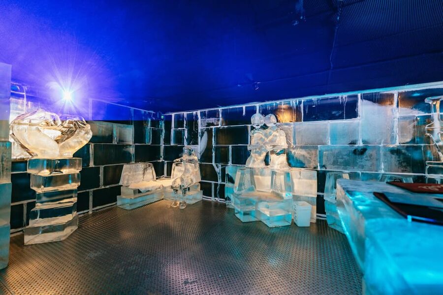 Barcelona: Icebar experience, located at the beach !! - Music, Vibe, and Service: Why the Best Visits Feel Like a Hangout