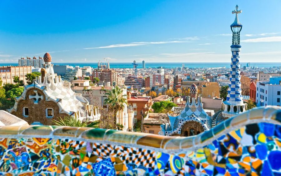 Barcelona in a Day Full-Day Sightseeing Private Tour - Guide and Group Reality: What Makes the Day Smooth or Rough