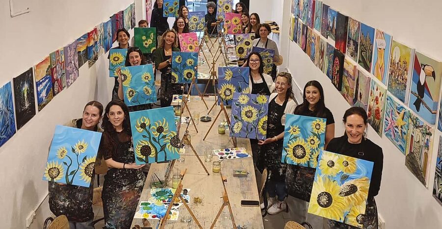 Barcelona: Learn to paint, sip wine, enjoy snacks & music - Key things to know before you go
