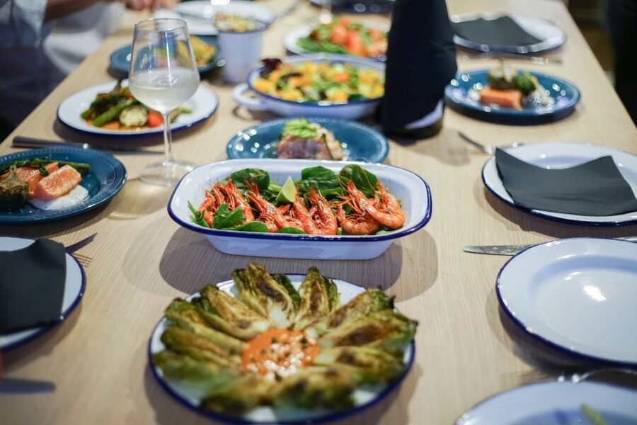 Barcelona: Lunch or Dinner on the Mediterranean Sailing Tour - Key things to know before you go