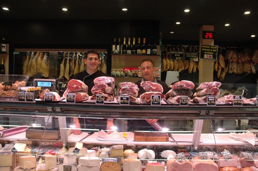 Barcelona Market Food Tour, Local & Artisanal Tastings - Stop 1: the bacallaneria and the artisanal esqueixada taste