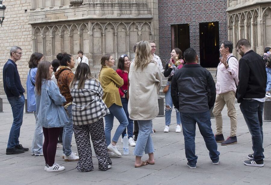 Barcelona: Market, Tasty Tapas/Food and Gothic History Tour - Who this tour fits best, and who should skip it