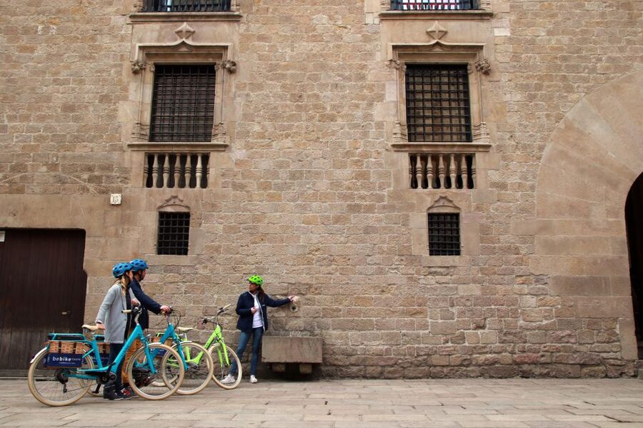 Barcelona: Montjuic Hill E-Bike Tour - National Palace terraces for the 360-degree view