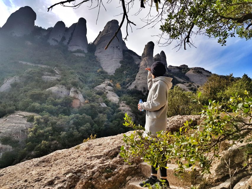 Barcelona: Montserrat Private Tour for Families with Pickup - The van ride from Barcelona, and how not to waste your morning