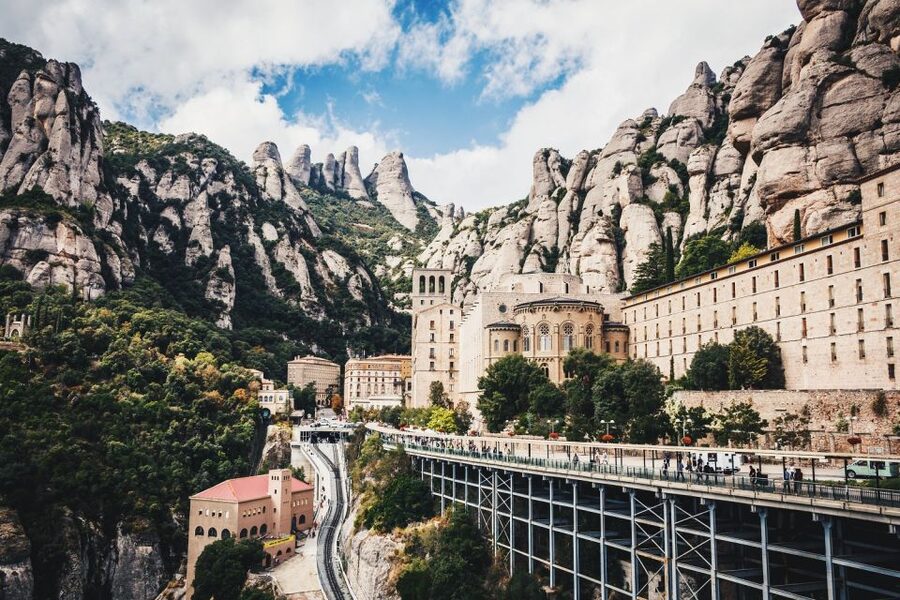 Barcelona: Montserrat Tour with Cog-Wheel & Black Madonna - Royal Basilica and La Moreneta: what you’re really paying for