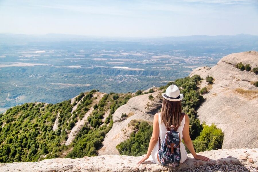 Barcelona: Montserrat Tour with Lunch & Wine Tasting Option - Price and value: how $41 stacks up with transport and included entry