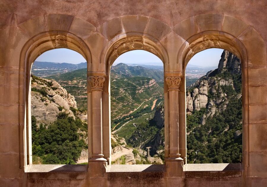 Barcelona: Montserrat Tour with Lunch & Wine Tasting Option - Who should book this Montserrat day trip?